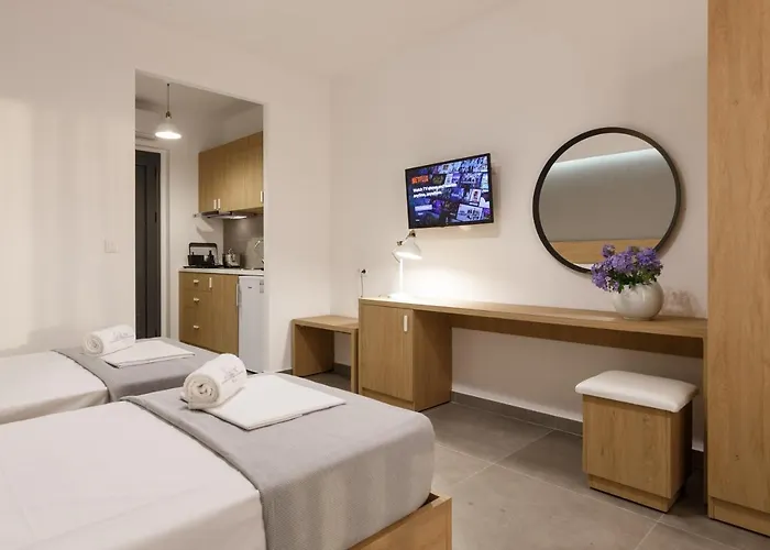 Isalos Otel *