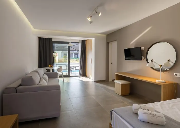 Isalos Otel *
