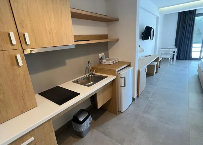 Isalos Otel Gerakini