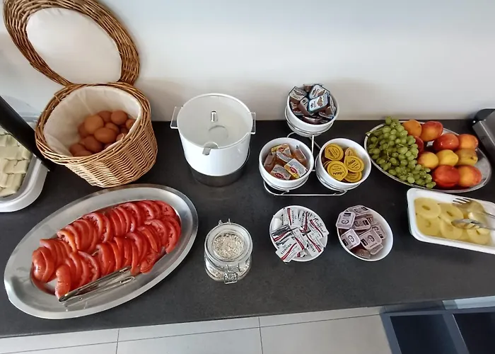 Isalos Otel *