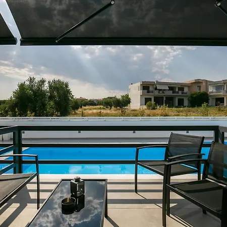 Hotel Isalos *