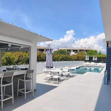 Isalos Hotel Gerakini