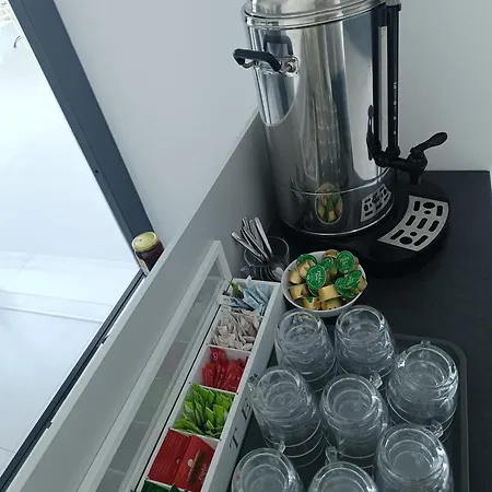 Isalos Отель Геракини